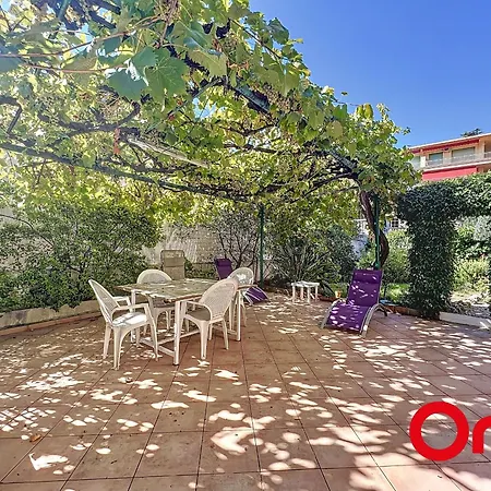 Rez-de-villa De Charme Avec Jardin, Proche Des Plages, Parking Et Wifi Inclus - Fr-1-647-28